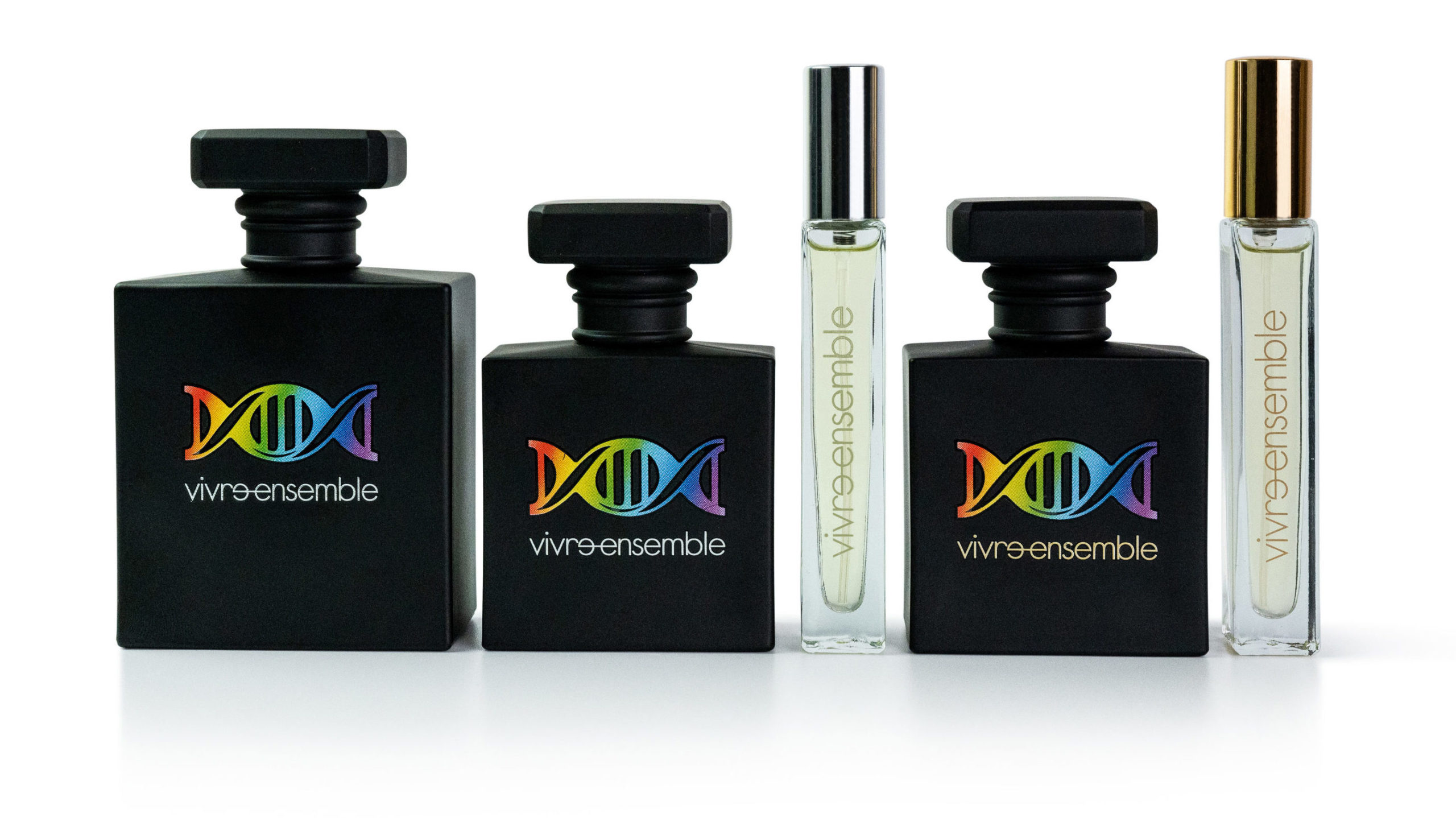 Gamme de parfums Vivre Ensemble 100% naturels. Oud et Sublime dans leurs différentes contenances.